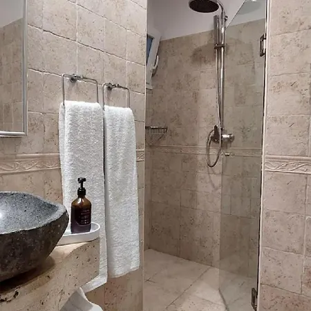New Located In Beautiful Places In Corfu דירה *